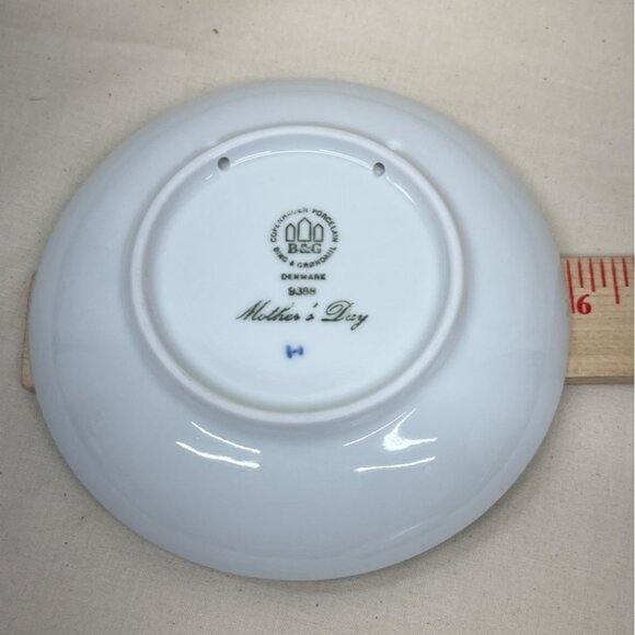 Bing & Grondahl Copenhagen 1988 Mors Mother's Day Crested Plover & Chicks Plate - Picture 4 of 4